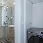 Zoe's - Modern By The Port & Apartment Karystos (Evia)