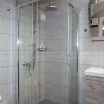 Zoe's - Modern By The Port & Apartment *