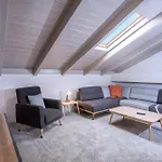 Apartment Zoe's - Modern By The Port & Karystos (Evia)