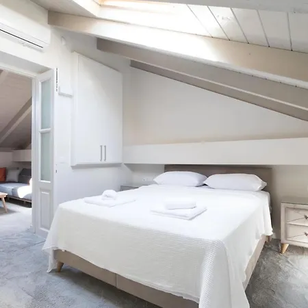 Daire Zoe's - Modern By The Port & Karystos (Evia)