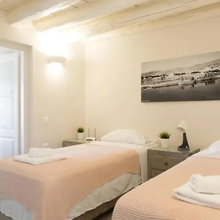 Daire Zoe's - Modern By The Port &