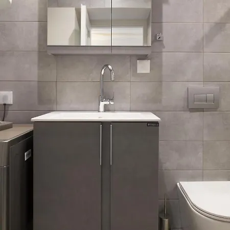 Apartamento Zoe's - Modern By The Port & Caristo