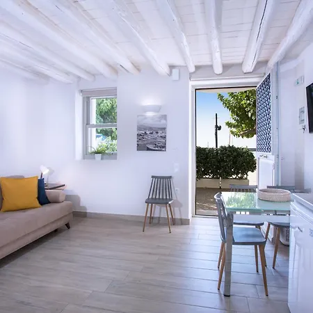 Zoe's - Modern By The Port & Karystos (Evia)