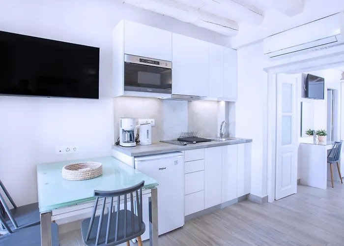 Zoe's - Modern By The Port & Appartamento