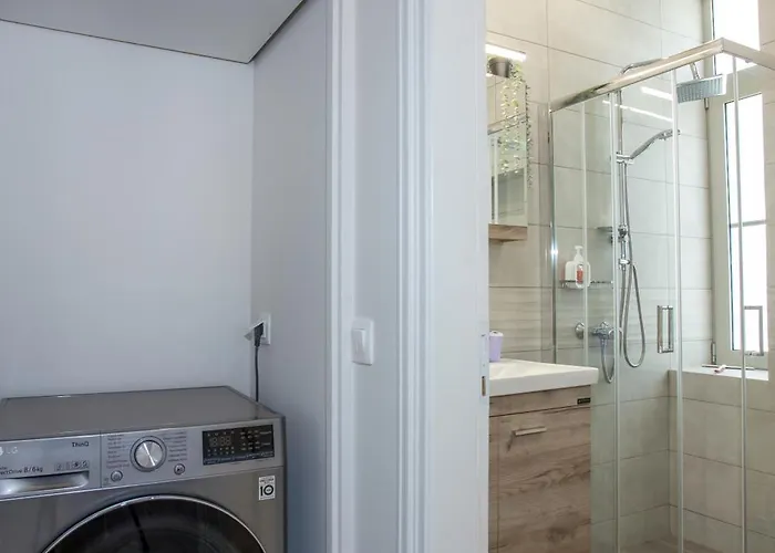 Zoe's - Modern By The Port & Appartamento *